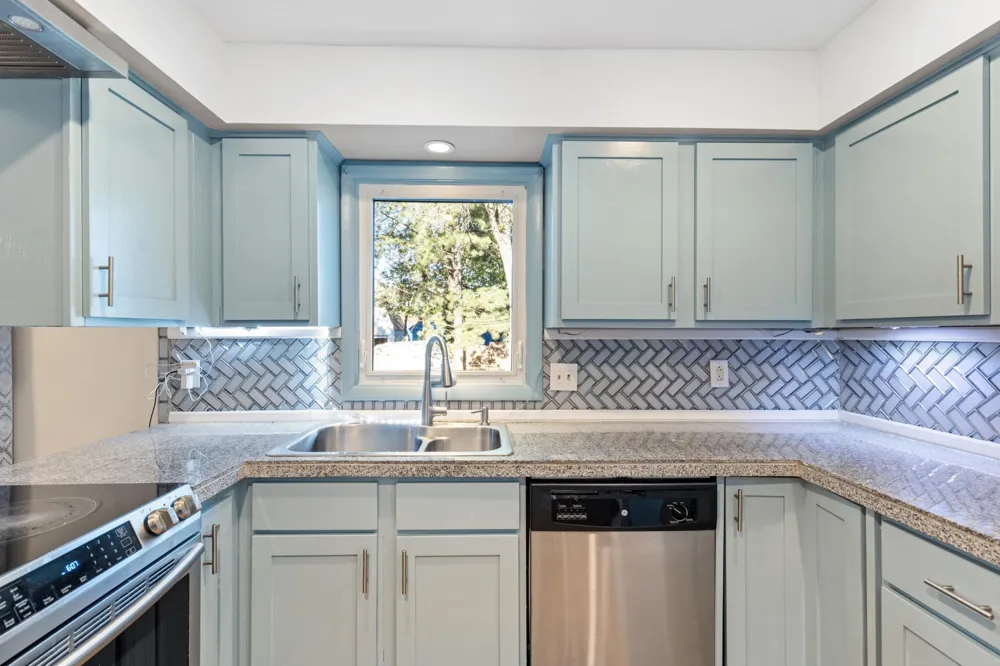 2904 Silver Lake Court NE Saint Anthony, MN 55421