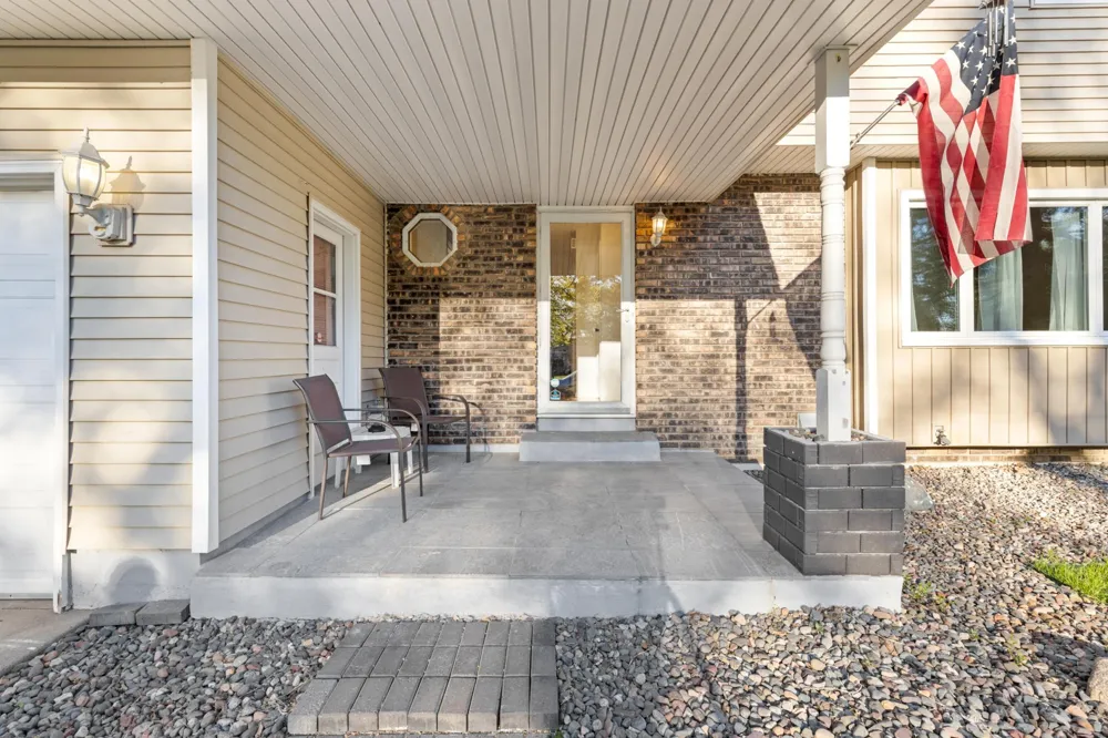 2904 Silver Lake Court NE Saint Anthony, MN 55421