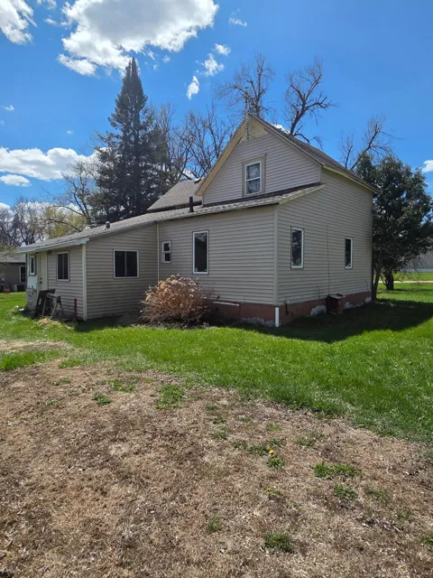 103 Main Street S