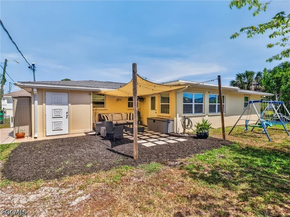 Reading Street NW Port Charlotte, FL 33952