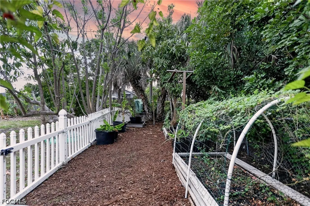 Reading Street NW Port Charlotte, FL 33952