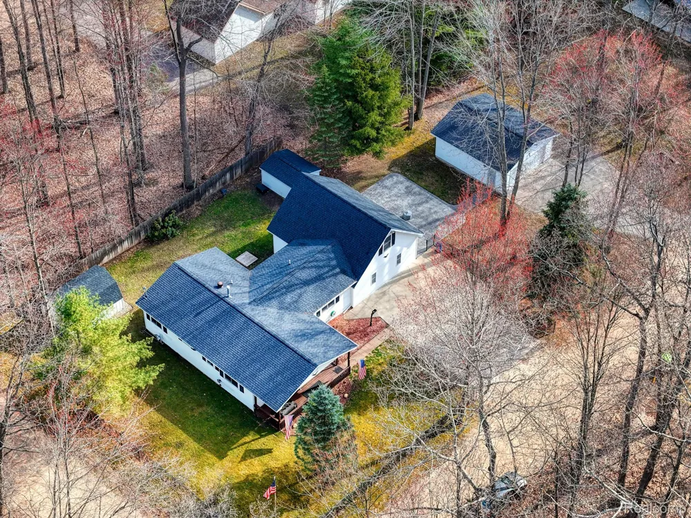 144 CANTON STREET Lyon Township, MI 48653