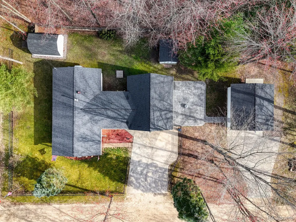 144 CANTON STREET Lyon Township, MI 48653