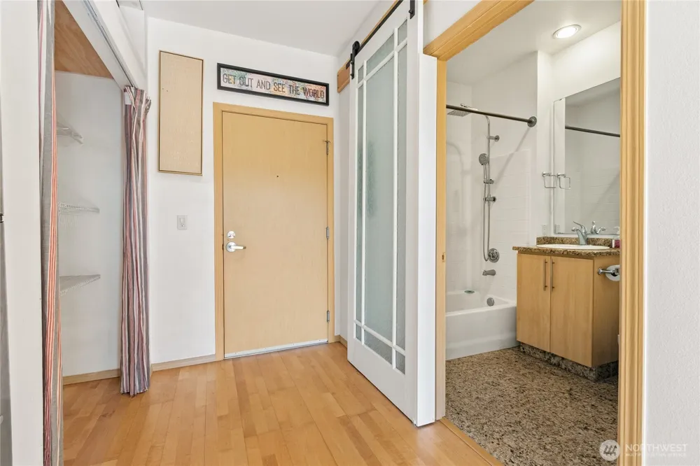 424 85th Street #404 Seattle, WA 98103