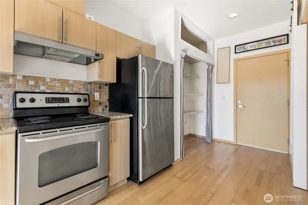 424 85th Street #404 Seattle, WA 98103