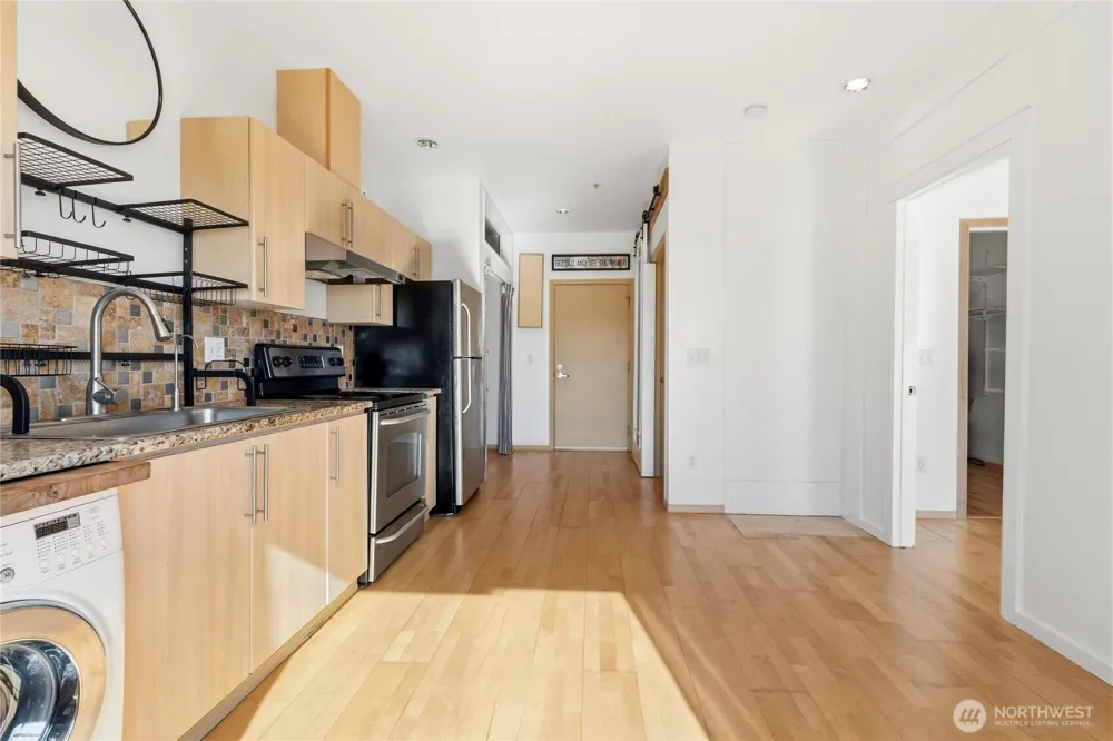 424 85th Street #404 Seattle, WA 98103