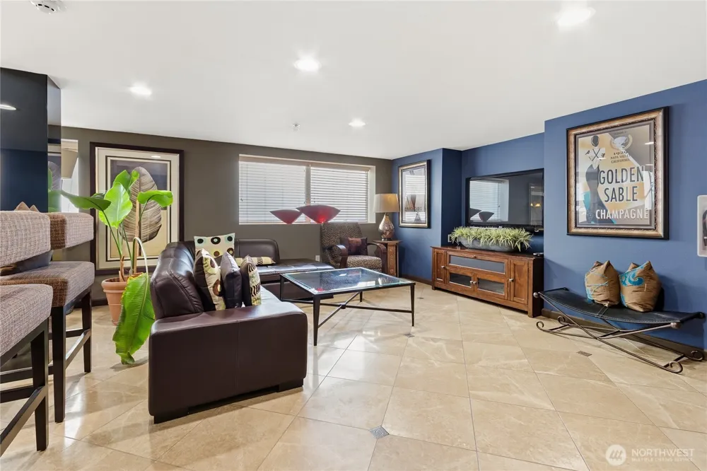 424 85th Street #404 Seattle, WA 98103