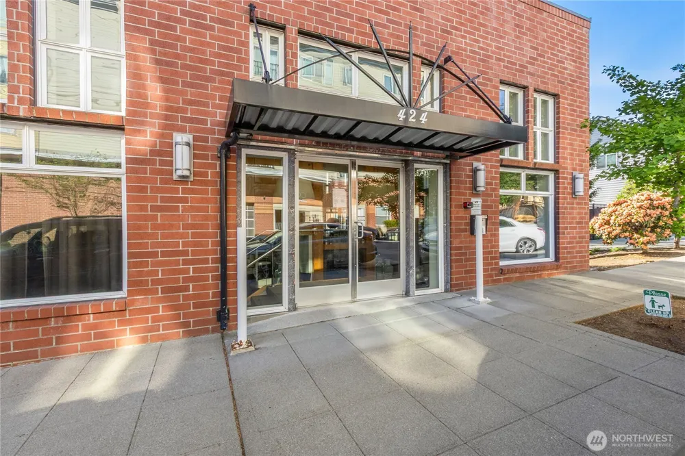 424 85th Street #404 Seattle, WA 98103