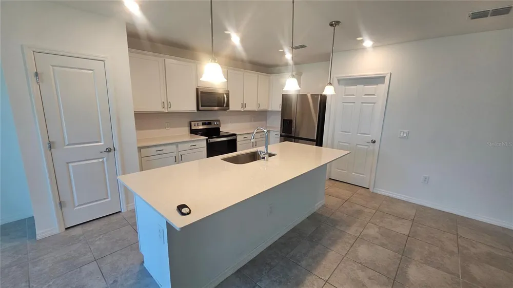 465 WATERFORD DRIVE Lake Alfred, FL 33850