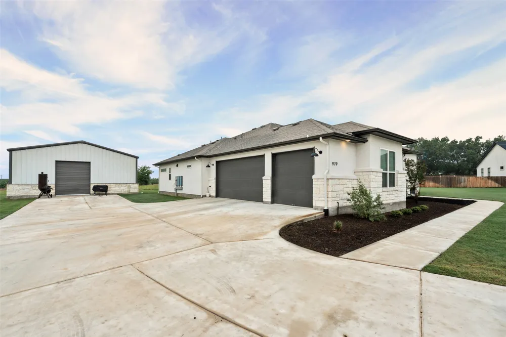 979 Inka Road Salado, TX 76571
