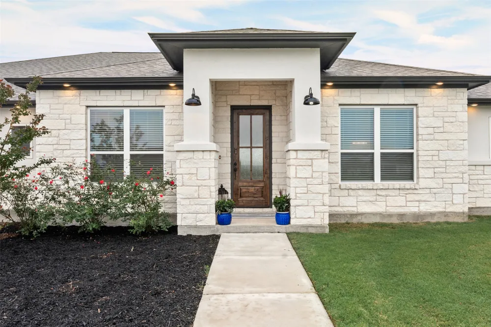 979 Inka Road Salado, TX 76571