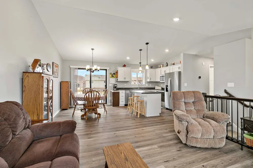 1024 Talon Avenue Wabasha, MN 55981