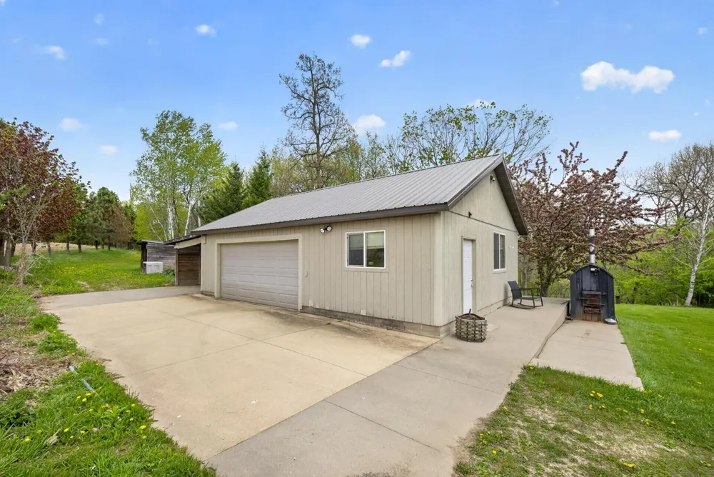 36649 Ember Drive Lanesboro, MN 55949