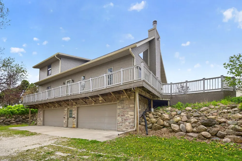 36649 Ember Drive Lanesboro, MN 55949
