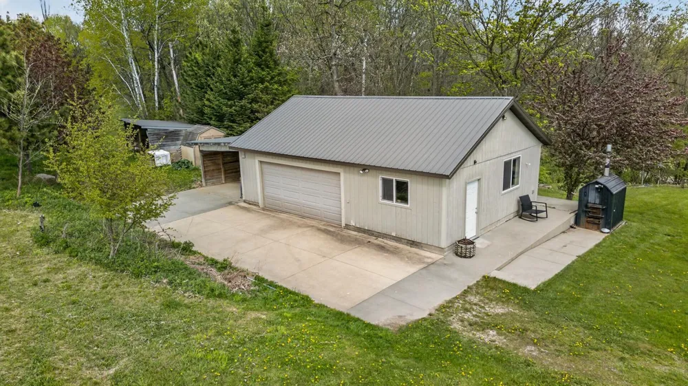 36649 Ember Drive Lanesboro, MN 55949