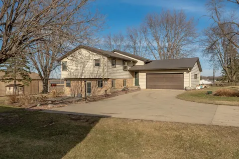 10460 County Road 50