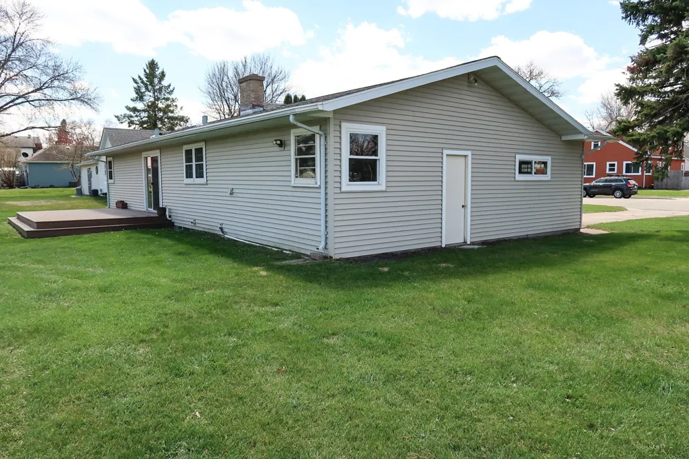 308 4th Street E Ada, MN 56510