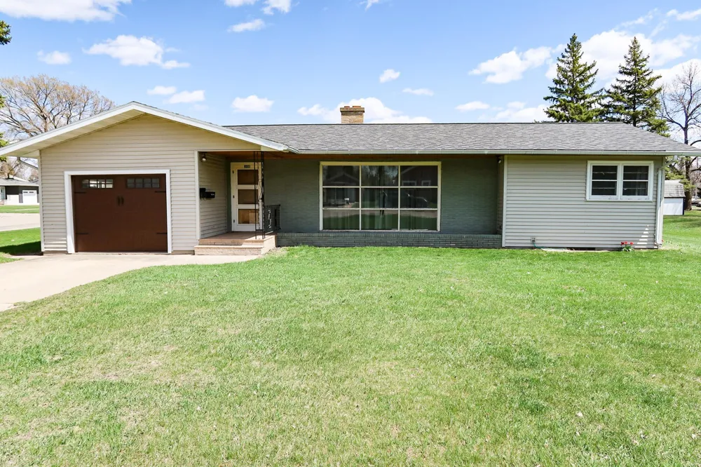 308 4th Street E Ada, MN 56510