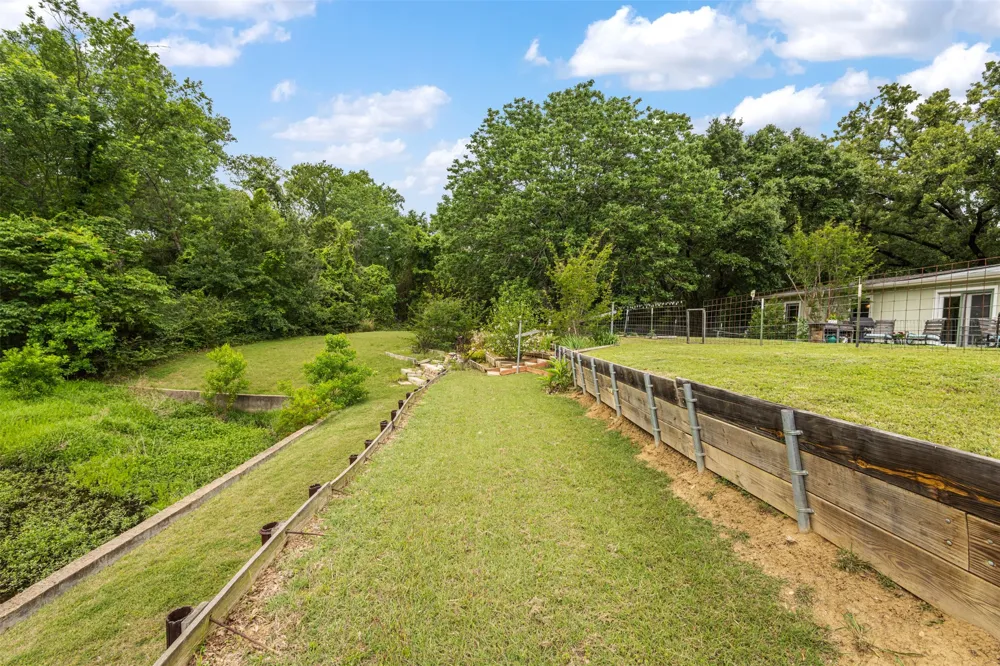 713 Midway Road Tool, TX 75143