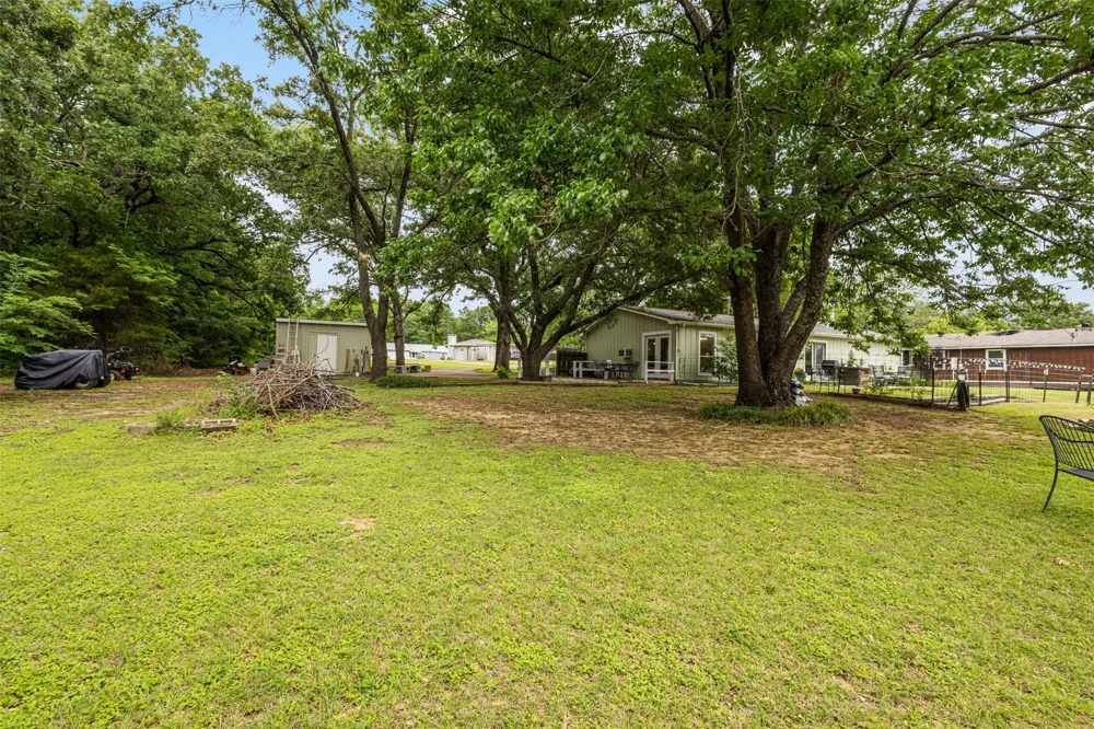 713 Midway Road Tool, TX 75143