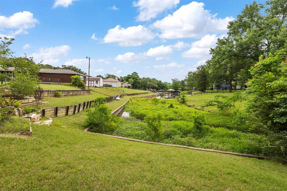 713 Midway Road Tool, TX 75143