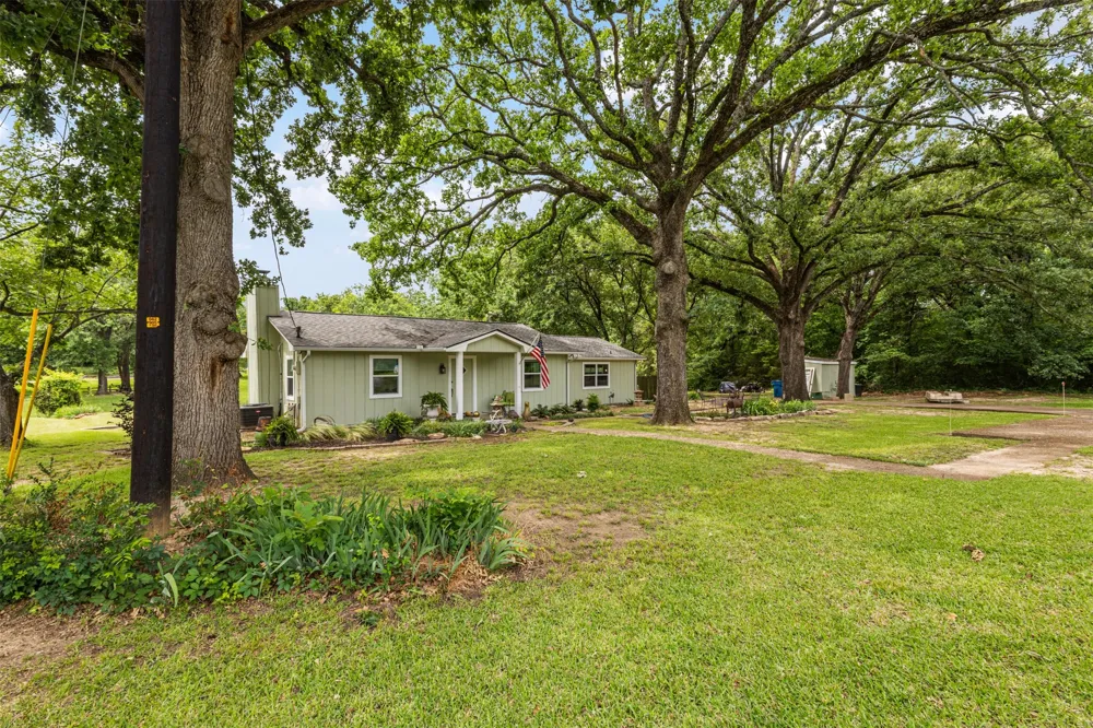 713 Midway Road Tool, TX 75143