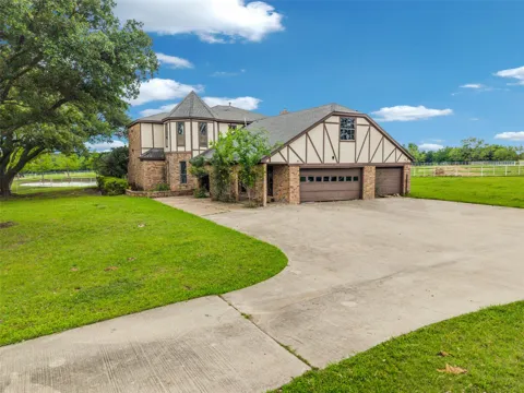 342 E Tripp Road