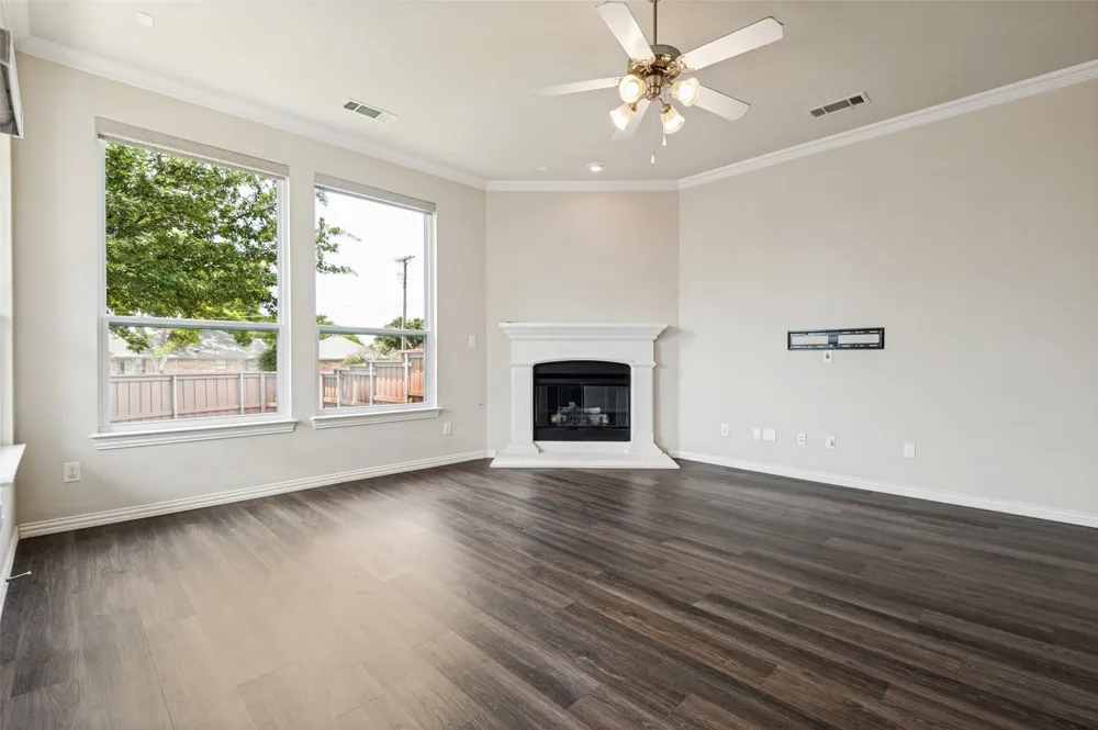 3815 Morning Dove Carrollton, TX 75007