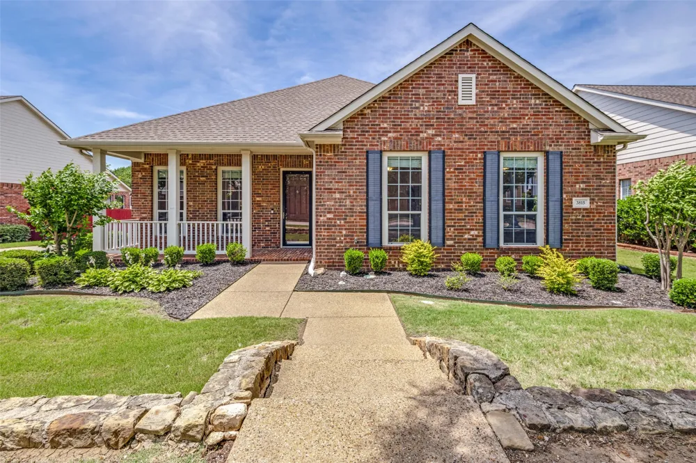 3815 Morning Dove Carrollton, TX 75007