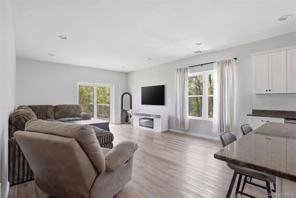 51 Redder Road Pine Bush, NY 12566