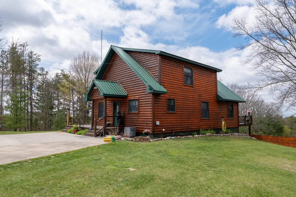 9236 E Old M 63 Luther, MI 49656