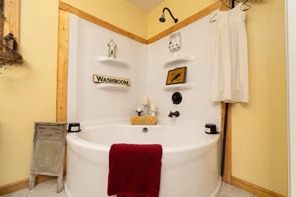 9236 E Old M 63 Luther, MI 49656