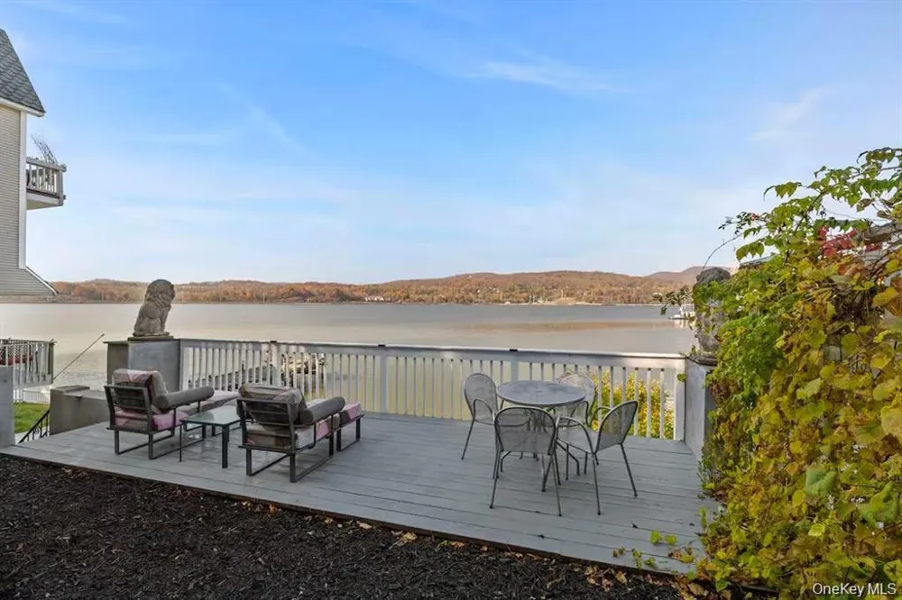 31 Wayne Avenue Verplanck, NY 10596