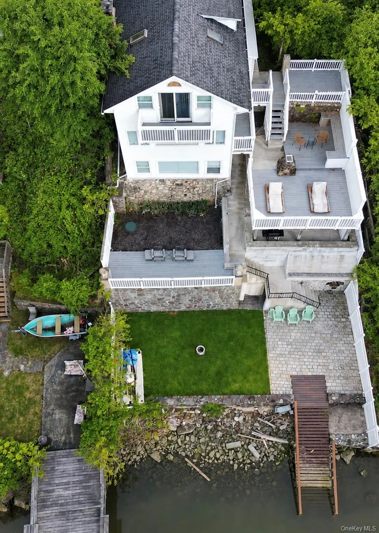 31 Wayne Avenue Verplanck, NY 10596