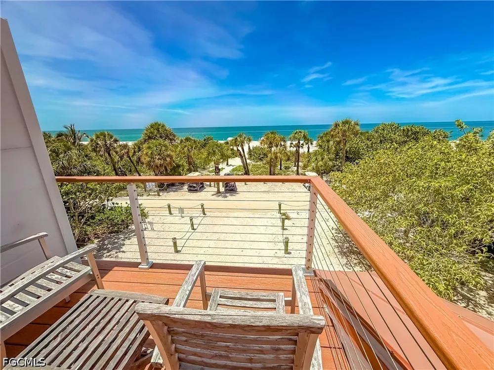 Gulf Lane Upper Captiva, FL 33924