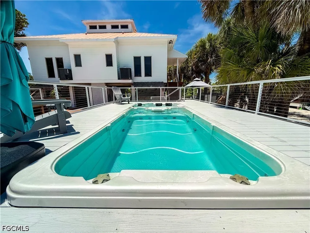 Gulf Lane Upper Captiva, FL 33924