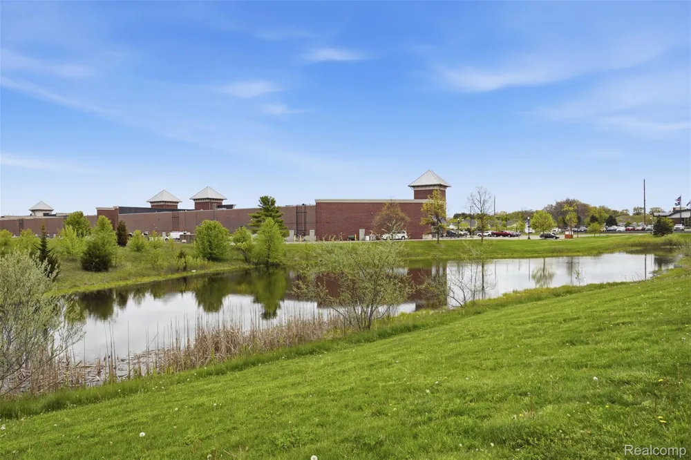 1745 Welland Street Howell City, MI 48855
