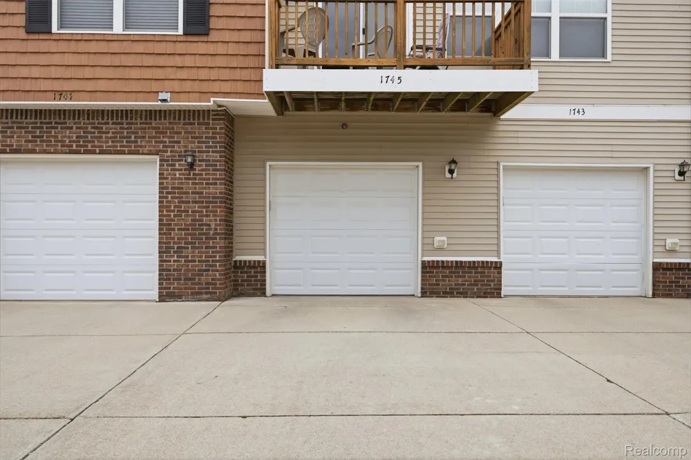 1745 Welland Street Howell City, MI 48855