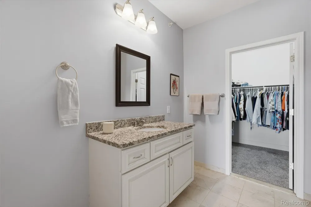 1745 Welland Street Howell City, MI 48855