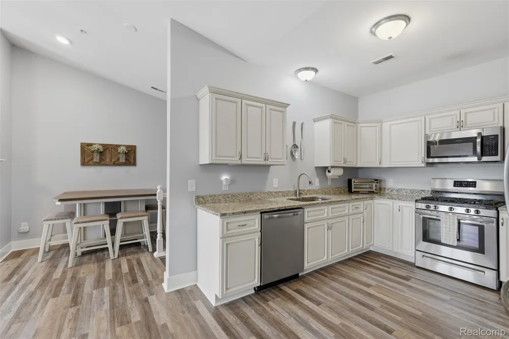 1745 Welland Street Howell City, MI 48855