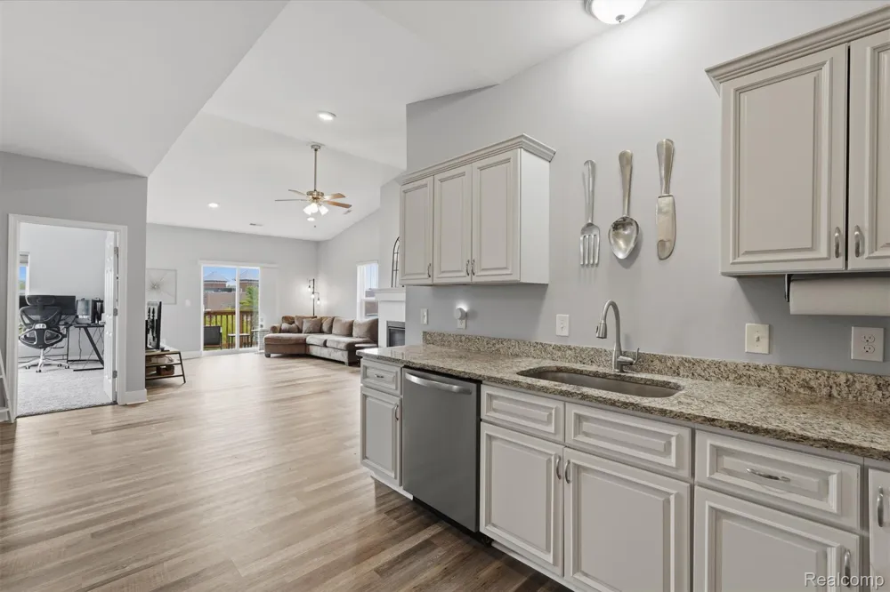 1745 Welland Street Howell City, MI 48855