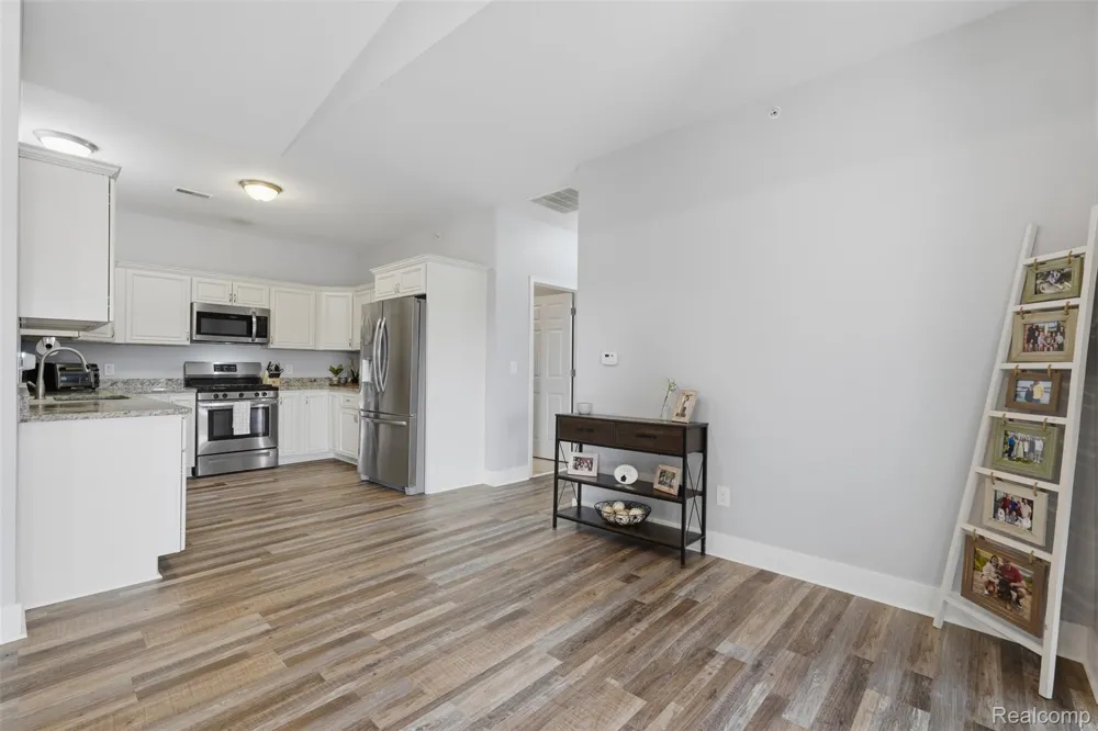 1745 Welland Street Howell City, MI 48855