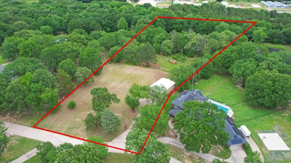 380 Timber Lakes Drive Powderly, TX 75473