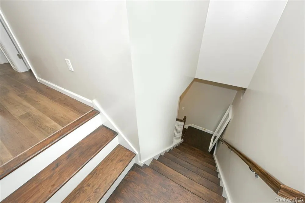 1246 Oakfield Avenue Wantagh, NY 11793