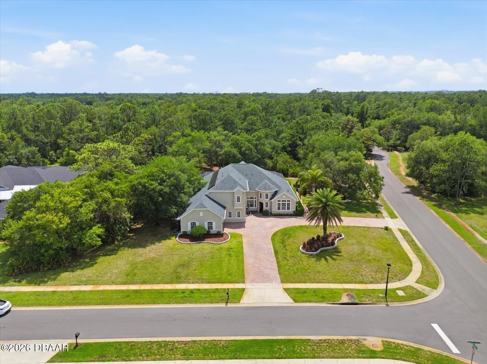 14106 Oakwood Cove Lane Orlando, FL 32832