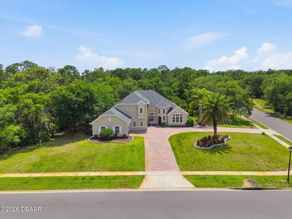 14106 Oakwood Cove Lane Orlando, FL 32832