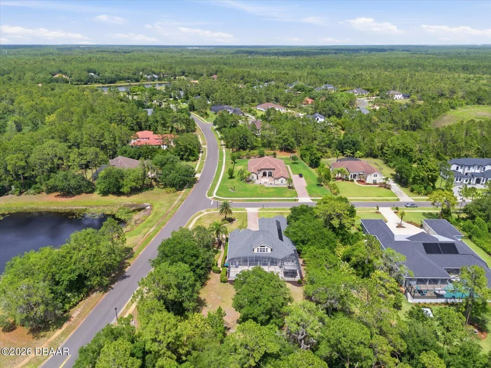 14106 Oakwood Cove Lane Orlando, FL 32832