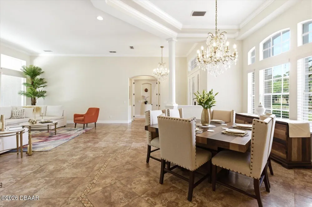 14106 Oakwood Cove Lane Orlando, FL 32832
