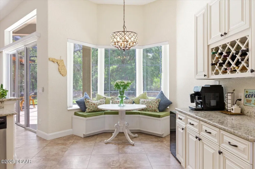 14106 Oakwood Cove Lane Orlando, FL 32832