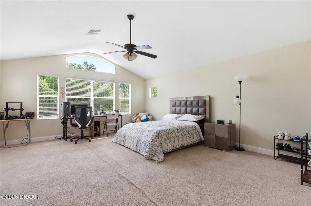 14106 Oakwood Cove Lane Orlando, FL 32832